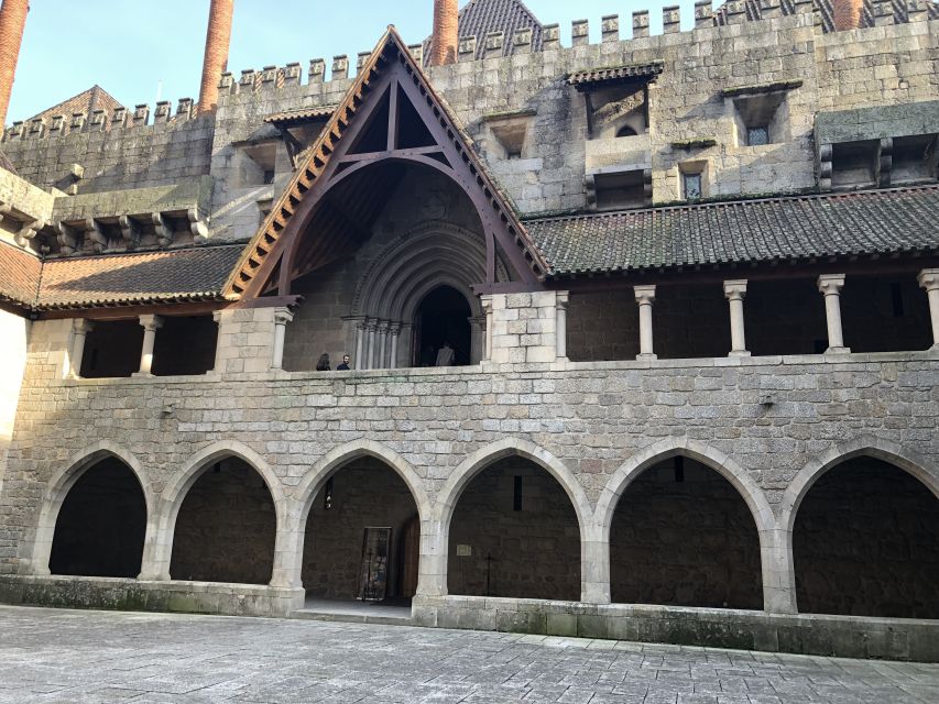 From Porto: Braga & Guimarães with Lunch Small Group Tour - A short walk through medieval Guimarães