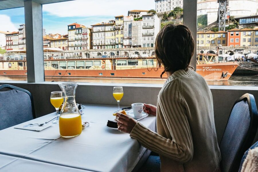 From Porto: Douro River Cruise to Régua with Lunch - Régua: 45 minutes in the wine capital