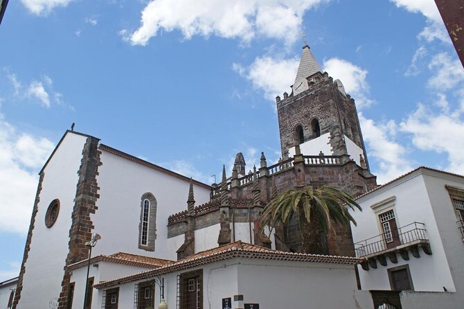 Funchal Hop-On Hop-Off Tour 3 in 1 - Key things to know before boarding