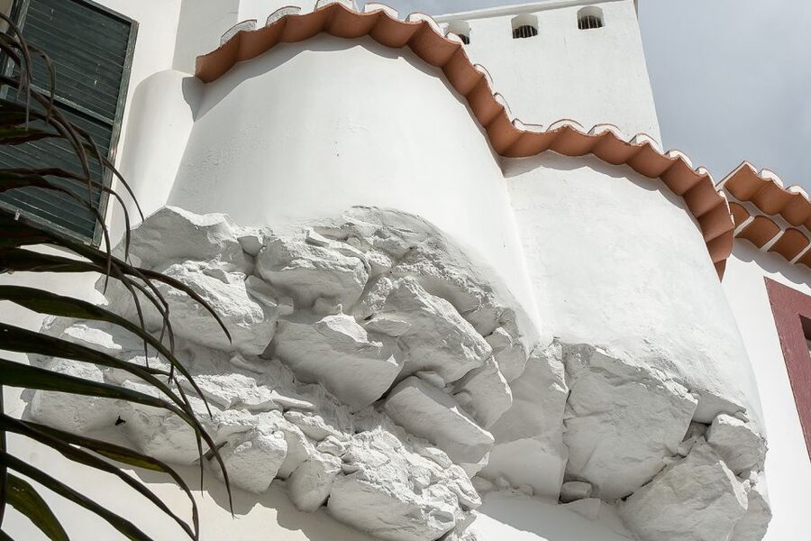 Funchal: Old Town Walking Tour - The Jesuits’ Church and the return to the college
