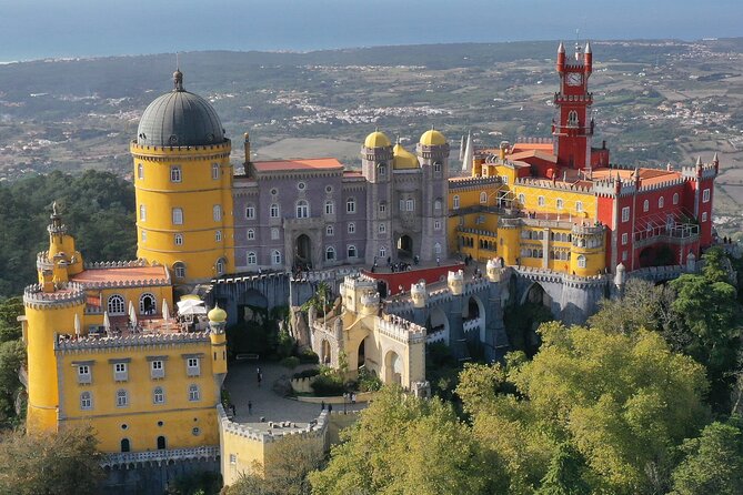 Guided Tour to Sintra, Pena, Regaleira, Cabo da Roca and Cascais - Why this Sintra day trip works well