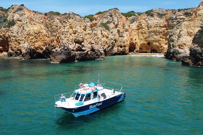 Half Day Cruise to Ponta da Piedade with Lunch and Drinks - Music, commentary, and the mood on board
