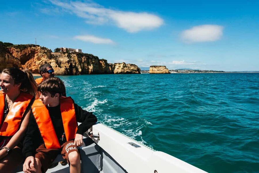 Lagos: Ponta da Piedade Coastline Boat Cruise - Entering the caves of Ponta da Piedade