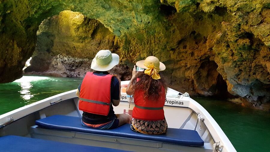 Lagos: Ponta da Piedade Grotto 1-Hour Tour with Local Guide - Meeting the boat at Lagos Marina