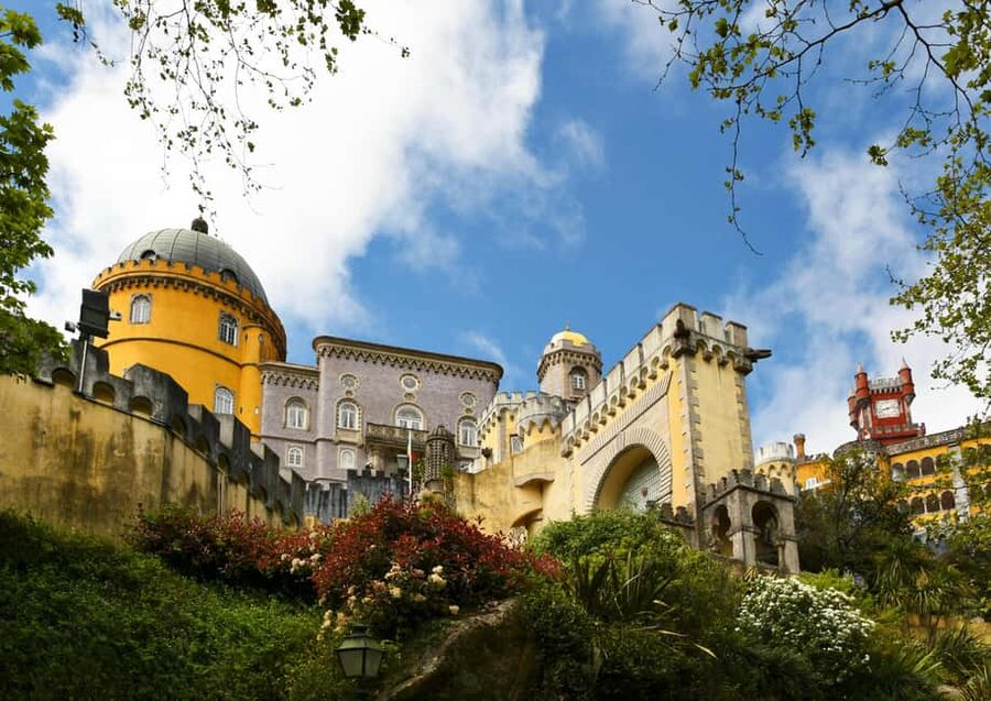 Lisboa: Sintra, Pena Palace, Cabo da Roca Coast and Cascais - Languages, group options, and flexibility