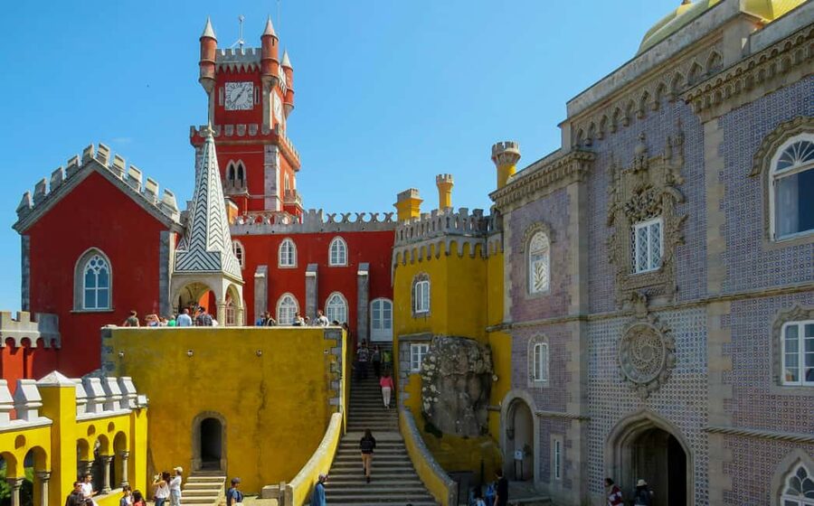Lisboa: Sintra, Pena Palace, Cabo da Roca Coast and Cascais - Sintra: royal summer streets and famous pastries