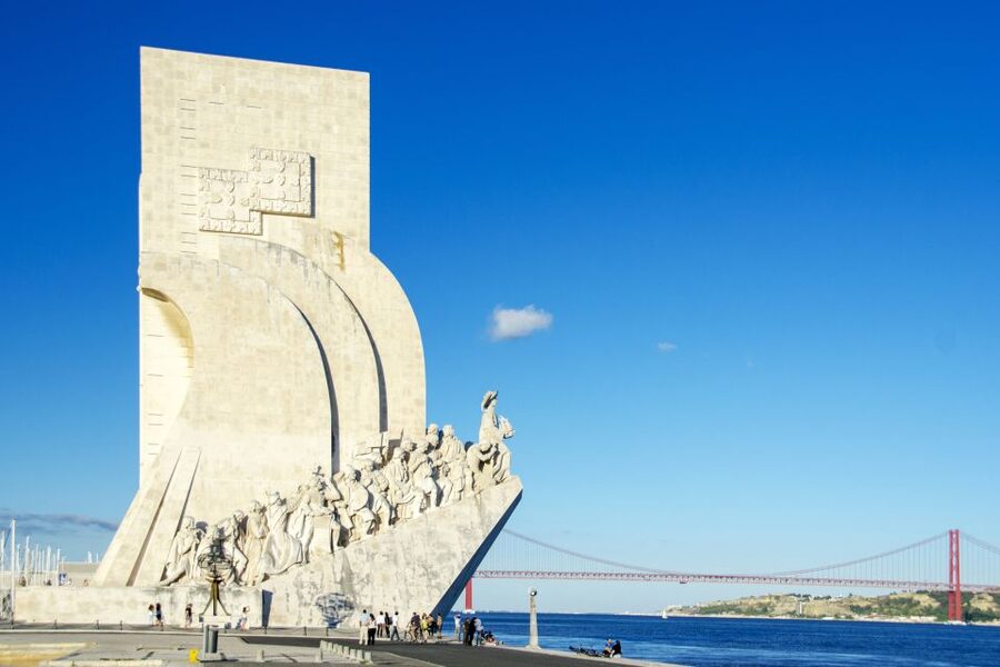 Lisbon: 1-or 2-Day Hop-On Hop-Off Bus Tour - Parque das Nações and the Oceanarium