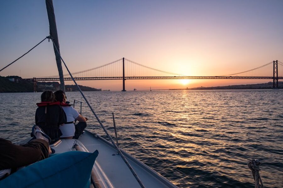 Lisbon: 1 or 2-Hour Cruise along the Tagus River - Who should choose this cruise?