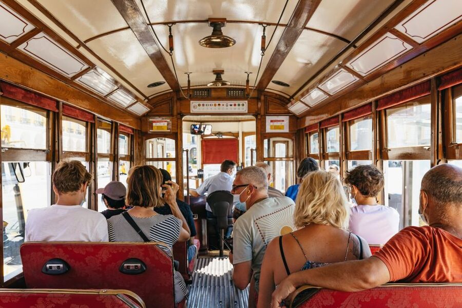 Lisbon: 72/96-Hour Hop-On Hop-Off Bus, Tram & Boat Ticket - The Modern Lisbon route to Oriente