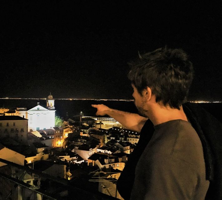Lisbon: Alfama Tour and Live Fado with Traditional Dinner - Alfama streets, views, and local context