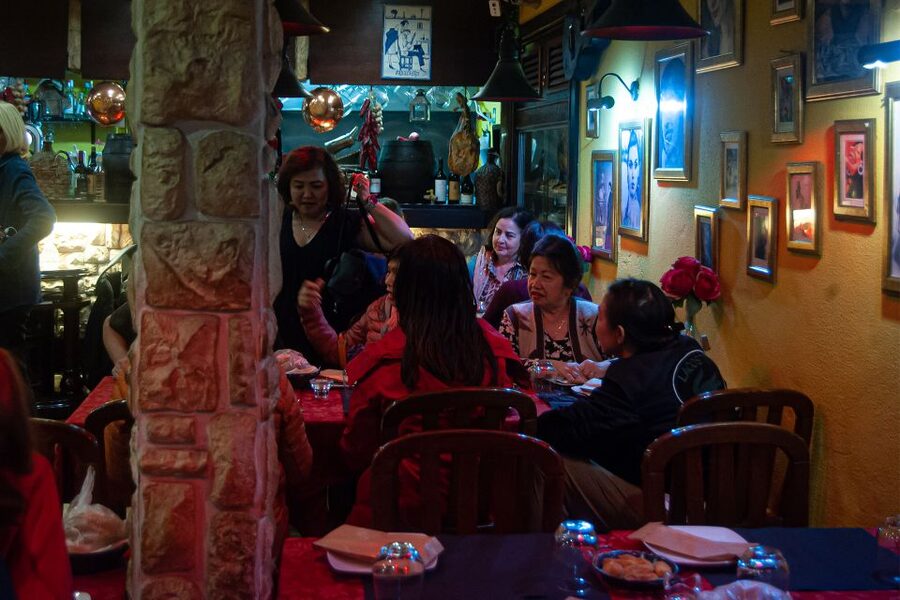 Lisbon: Alfama Tour and Live Fado with Traditional Dinner - A set Portuguese dinner in Alfama