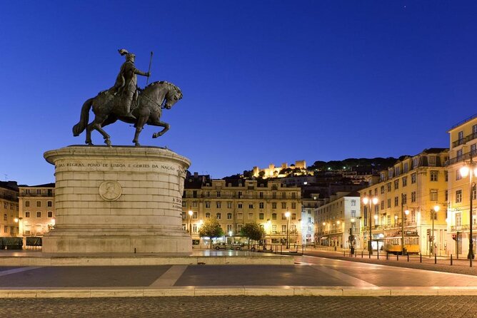 Lisbon: Award-Winning Guided Walking Food Tour with Local Drinks - The food-and-drink highlights at a glance