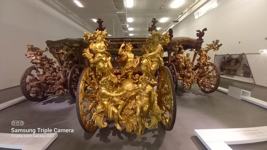 Lisbon: Belem, Jeronimos Monastery, and Coach Museum Tour - A pastel de Belém break with a taste of local routine