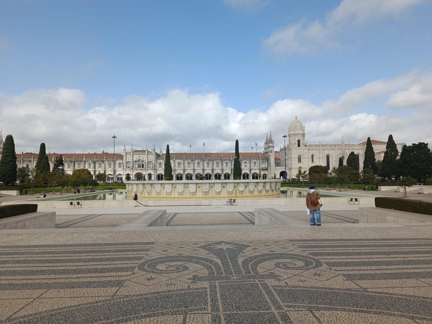 Lisbon: Belem, Jeronimos Monastery, and Coach Museum Tour - The Monument to the Discoveries provides the final history lesson