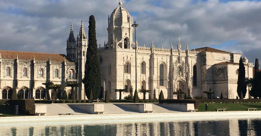 Lisbon: Belem Walking Tour with Jeronimos Monastery Ticket - Inside Jerónimos Monastery for about an hour