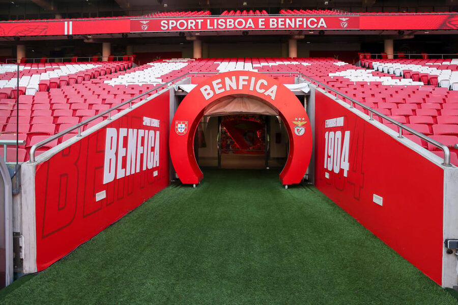 Lisbon: Benfica Luz Stadium Tour with Souvenir Scarf - Key points to know before you go
