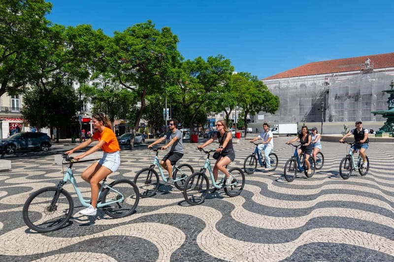 Lisbon Bike Tour: Downhill Downtown Lisbon to Belém - The café break and pastel de nata