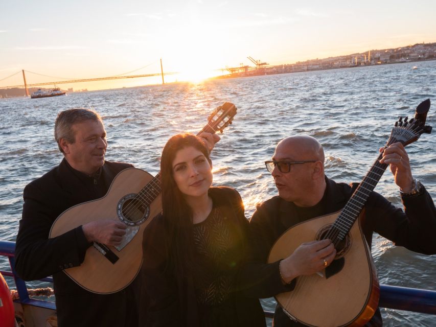 Lisbon: Boat Cruise with Live Fado Performance and a Drink - Leaving Cais do Sodré with Fado in the cabin