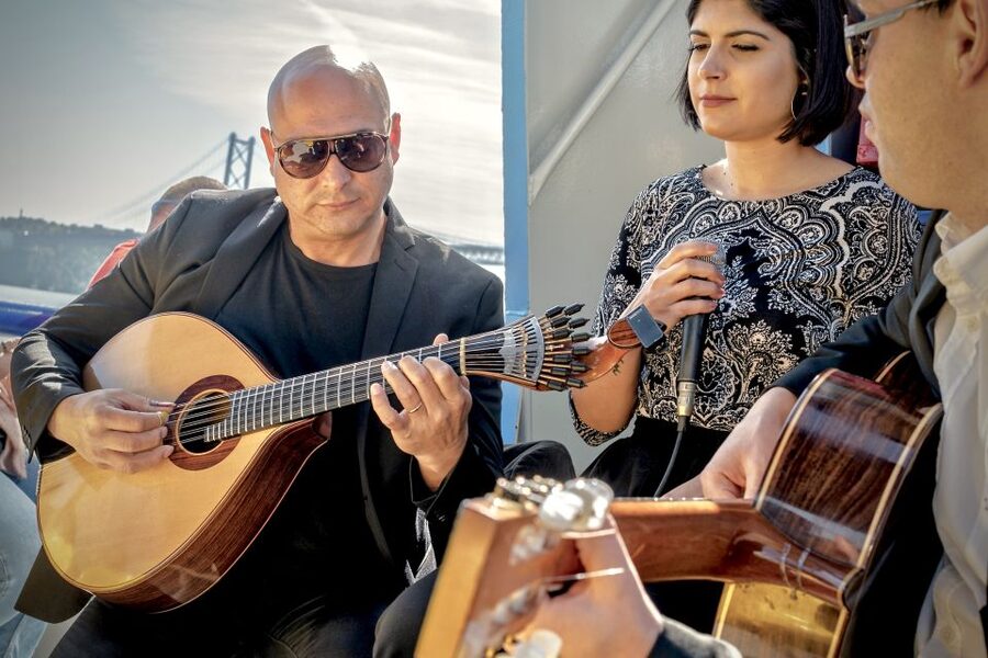 Lisbon: Boat Cruise with Live Fado Performance and a Drink - Finding the white pier at Cais do Sodré
