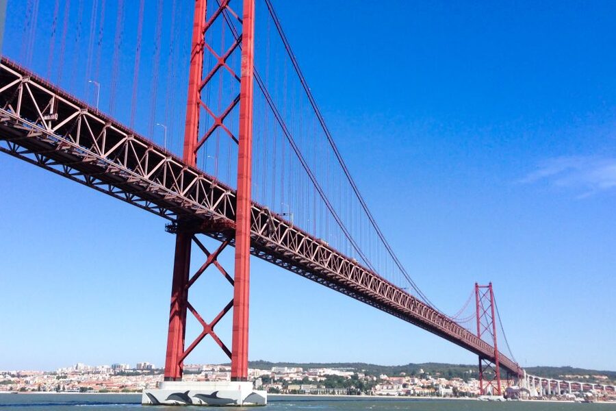 Lisbon: Boat Tour Ticket and Hop-on Hop-off 48-Hour Bus. - How to get real value from the $28 price
