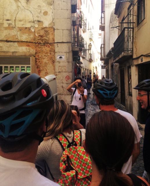 Lisbon: City Highlights and Viewpoints E-Bike Tour - Gulbenkian, the aqueduct, and Lisbon’s grand green spaces