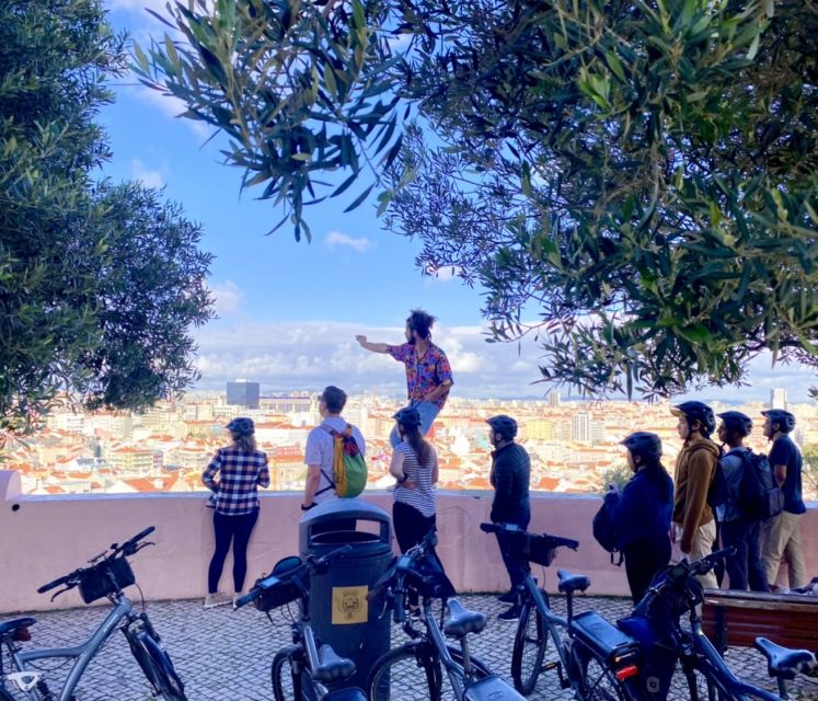 Lisbon: City Highlights and Viewpoints E-Bike Tour - Pombal Square, Avenida da Liberdade, and central Lisbon
