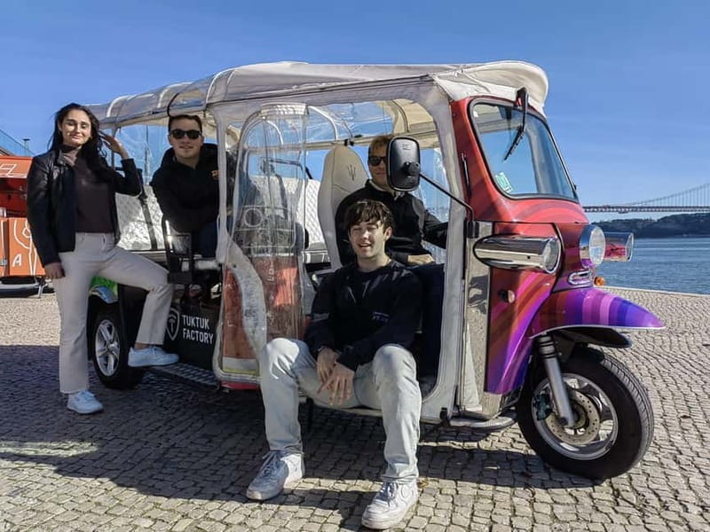 Lisbon: City Highlights Tuk-Tuk Tour with Pickup - Santa Luzia and Portas do Sol: the first big views