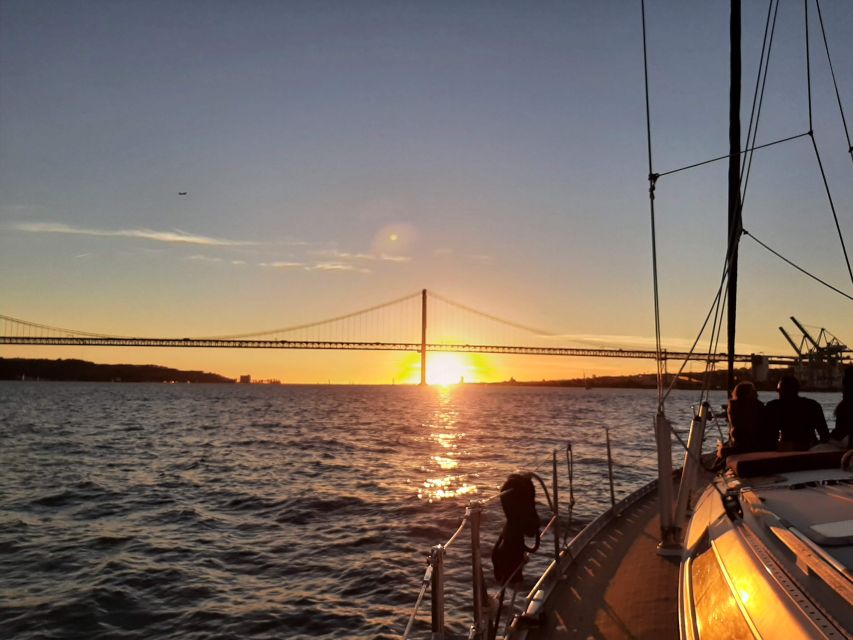 Lisbon: City Skyline Sailboat Cruise with Drink and Snacks - From Santo Amaro to Praça do Comércio