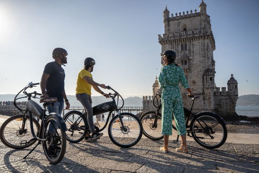 Lisbon: Electric Bike Tour by the River to Belém - Coffee and Pastel de Nata