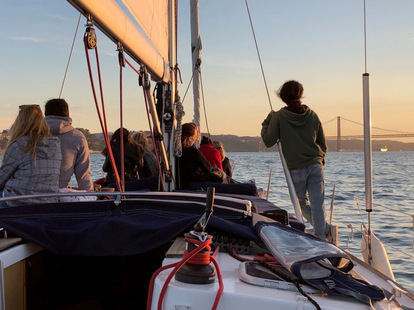 Lisbon: Enjoy a Sunset or Night Tagus River Sailboat Cruise - Boarding in Belém and receiving your drink