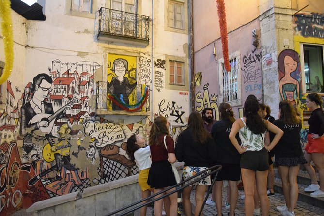 Lisbon Fado Experience: Walking Tour, Dinner and Live Music Show - Why this Lisbon evening works
