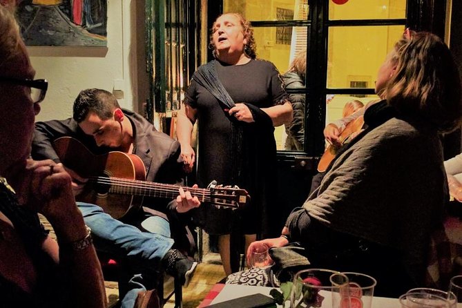Lisbon Fado Experience: Walking Tour, Dinner and Live Music Show - The guides make the difference