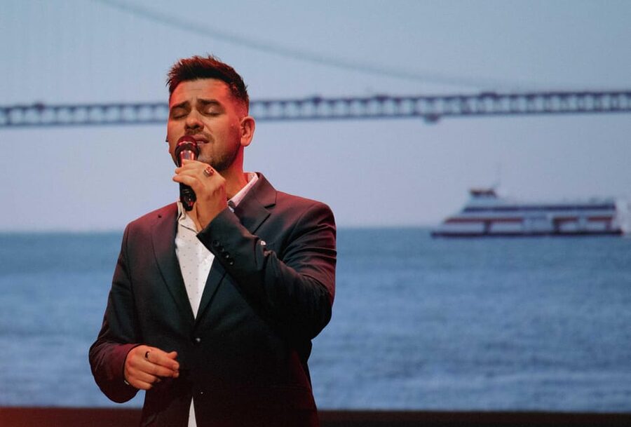 Lisbon: Fado in Chiado Live Show - The Portuguese guitar is worth the ticket alone