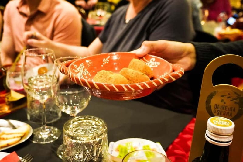 Lisbon: Fado Musical Experience with Portuguese Appetizers - Portuguese Appetizers, Drinks, and Dinner