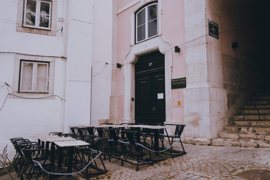 Lisbon: Fado Night with Dinner in a Typical Fado House - How the two-and-a-half-hour evening unfolds