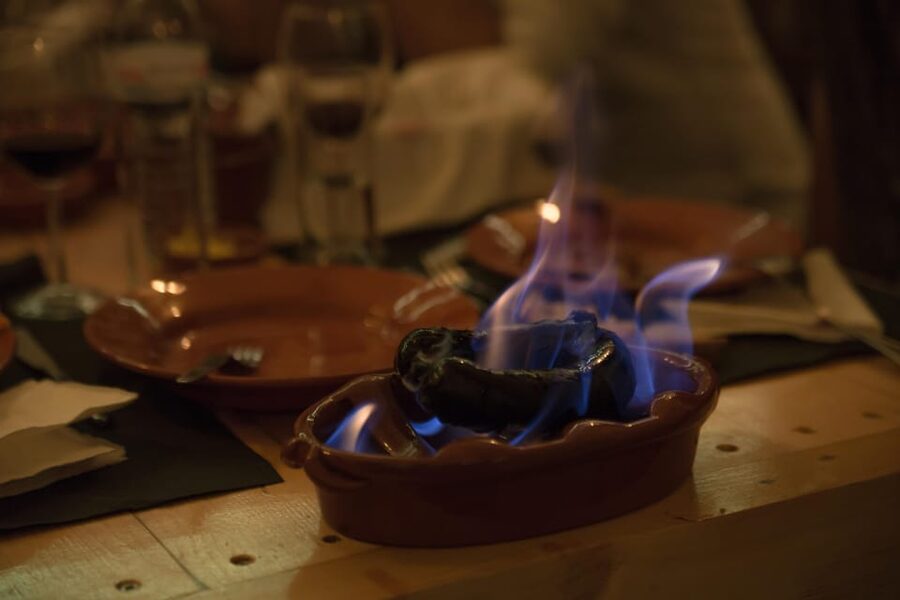 Lisbon: Fado Night with Dinner with Live Performance - Why Fado works best with dinner