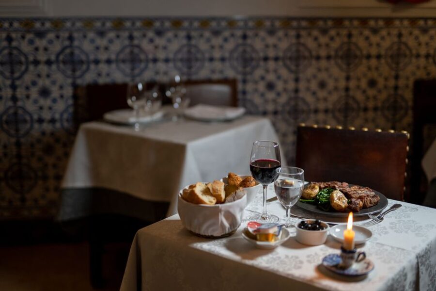 Lisbon: Fado Show and Portuguese Dinner - Why Fado makes a fine first night in Lisbon