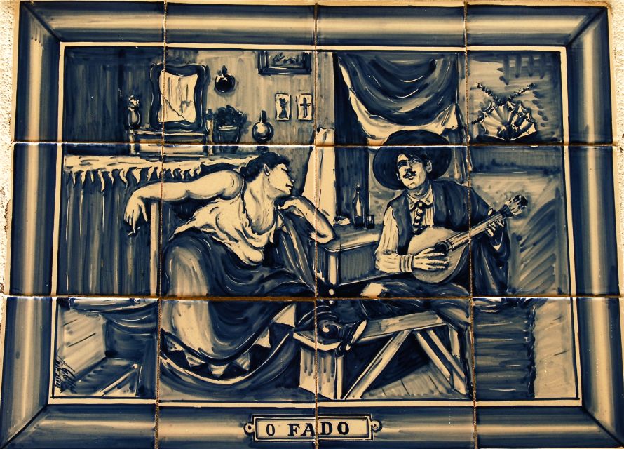 Lisbon: Fado Show and Portuguese Dinner - Practical details that affect your choice
