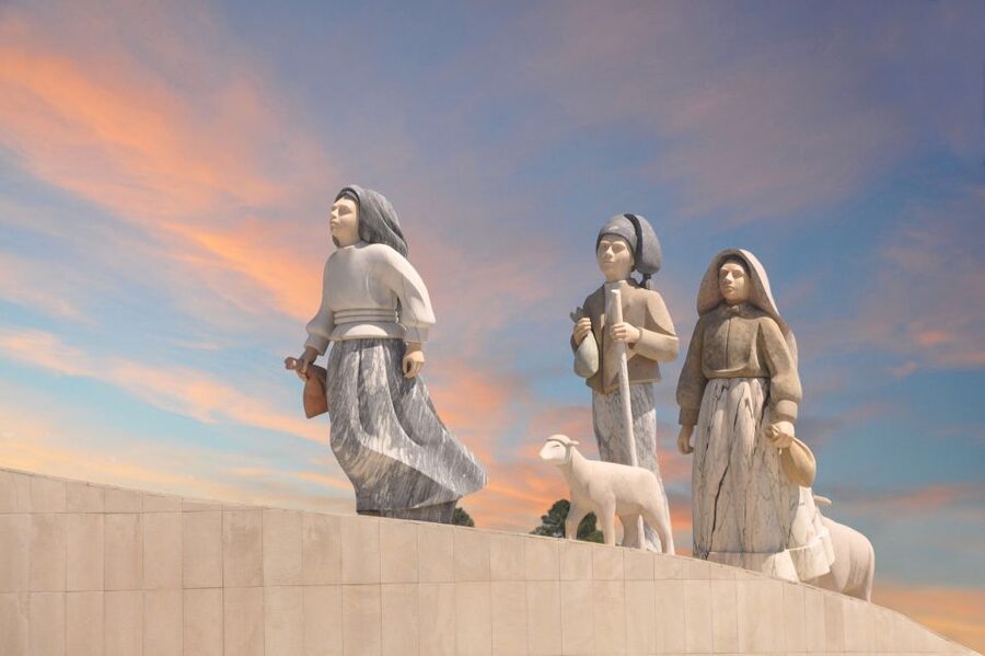 Lisbon: Fátima, Nazaré, Óbidos & São Martinho do Porto Tour - Is $70 good value for eight hours?