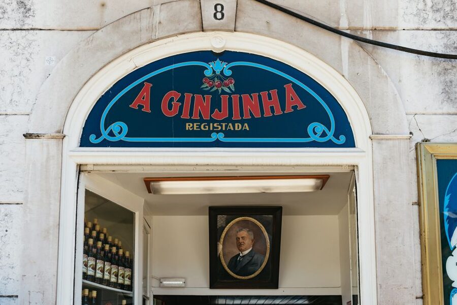 Lisbon: Food and Wine Small Group Walking Tour - Six venues, local contact, and the role of the guide