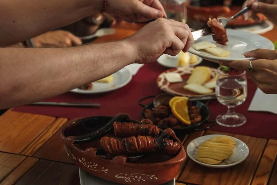 Lisbon: Food Crawl Walking Tour with Local Tastings - What makes this Lisbon food walk worth considering