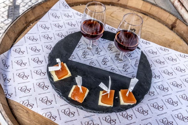 Lisbon: Food Tasting Tour by Tuk Tuk with 2 Stops - What $159 per person really buys