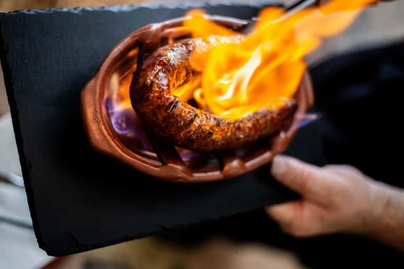 Lisbon: Food Tasting Tour by Tuk Tuk with 2 Stops - Small practical details that affect your day