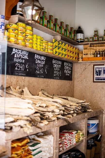Lisbon: Food Tasting Tour by Tuk Tuk with 2 Stops - Who should choose this Lisbon food tour