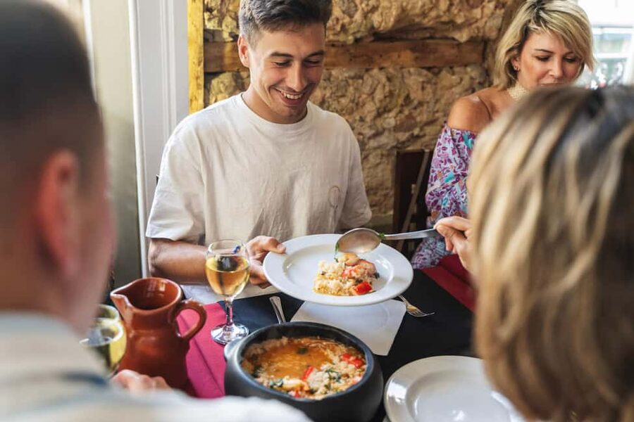 Lisbon: Food Tour with Local Tastings and Drinks - Why this Lisbon food walk works