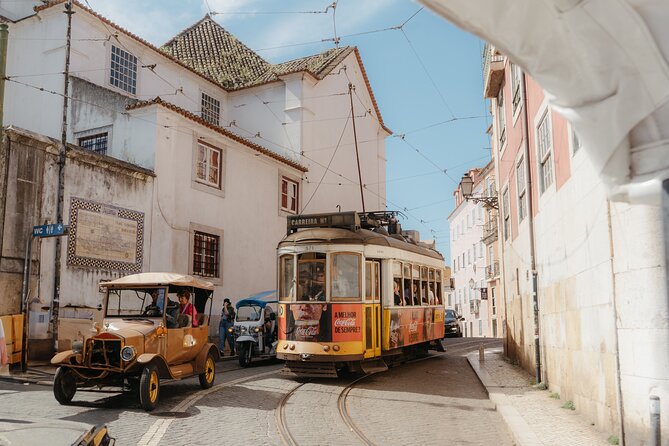 Lisbon Food & Tuk Tuk Tour with Eating Europe - Alfama on foot, with cheese and vegetable soup