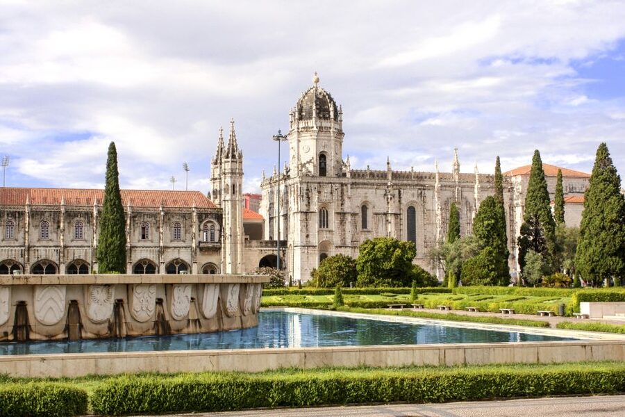Lisbon: Guided Tour of Historic Belém by Electric Bike - Jerónimos Monastery and the Manueline finish