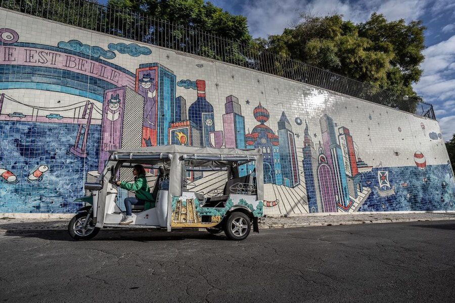 Lisbon: Guided Tuk-Tuk Tour Along the Historic Tram Line 28 - Why use a tuk-tuk for Lisbon’s Tram 28 route?