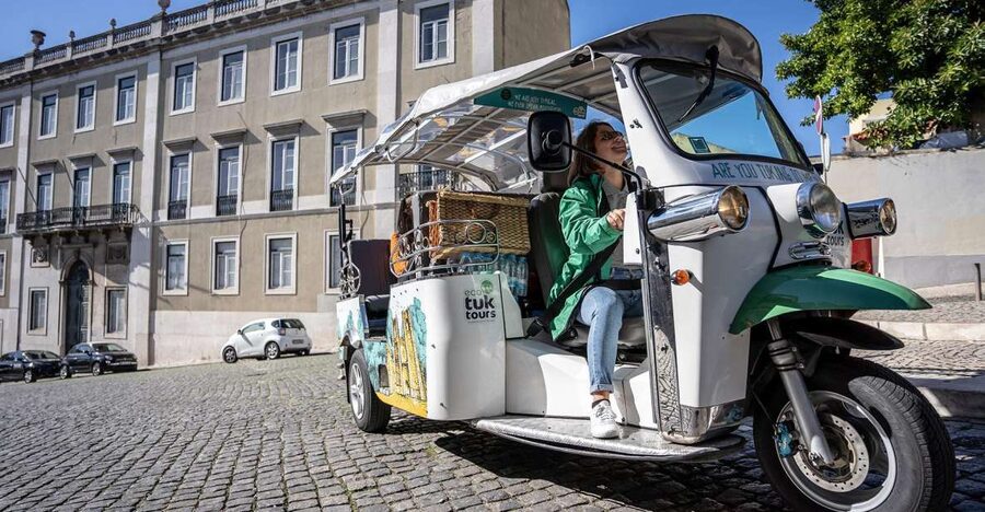 Lisbon: Guided Tuk-Tuk Tour Along the Historic Tram Line 28 - Starting beside Avenida da Liberdade