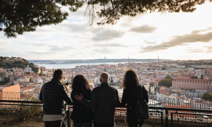 Lisbon: Half-Day Private Guided Tuk-Tuk Tour - Belém, Jerónimos, and the famous pastry stop